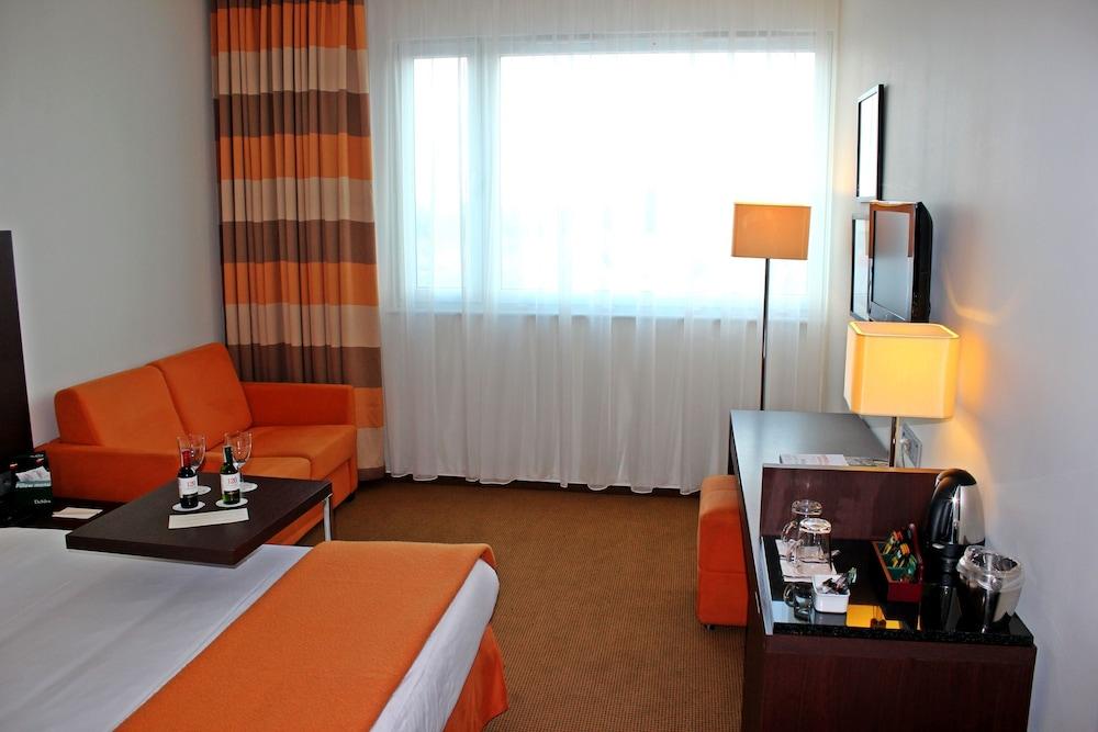 Desilva Warszawa Piaseczno Hotell Piaseczno  Exteriör bild