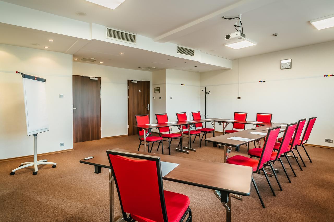 Desilva Warszawa Piaseczno Hotell Piaseczno  Exteriör bild